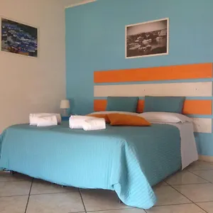 Bed and breakfast Platamone, CTA